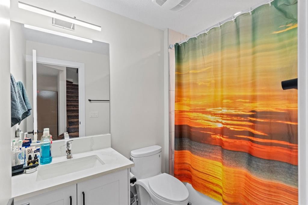 129 Marina Key, Chestermere, AB - Indoor Photo Showing Bathroom
