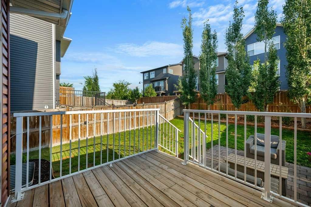 114 Crestbrook Way Sw, Calgary, AB - Outdoor With Deck Patio Veranda