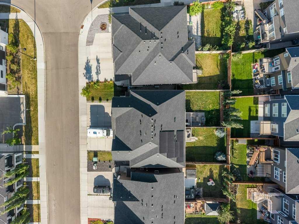 114 Crestbrook Way Sw, Calgary, AB - Outdoor