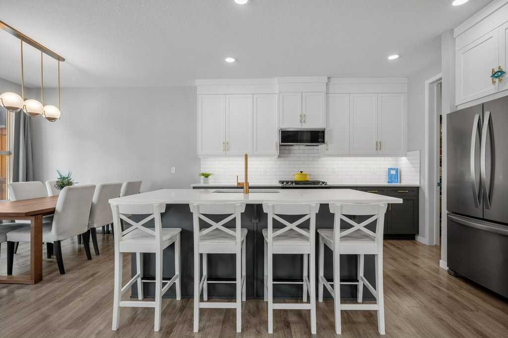 114 Crestbrook Way Sw, Calgary, AB - Indoor