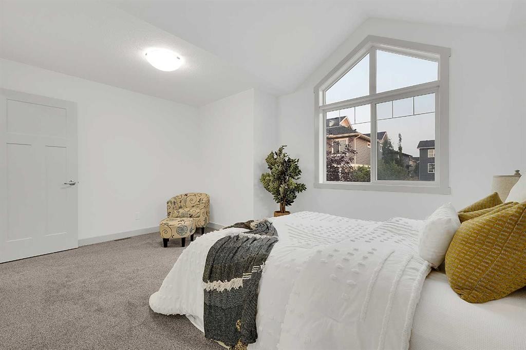 570 Evanston Manor Nw, Calgary, AB - Indoor Photo Showing Bedroom