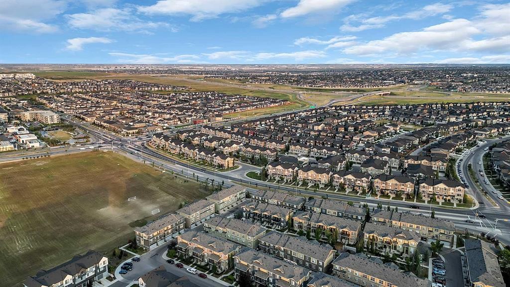 570 Evanston Manor Nw, Calgary, AB - Outdoor With View
