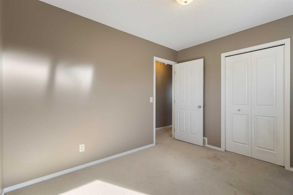 13 Tuscany Springs Circle Nw, Calgary, AB - Indoor Photo Showing Other Room