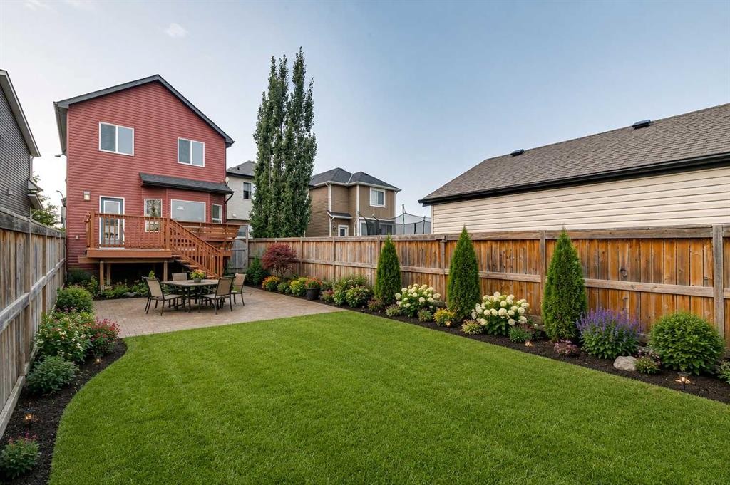 12 Autumn Court Se, Calgary, AB