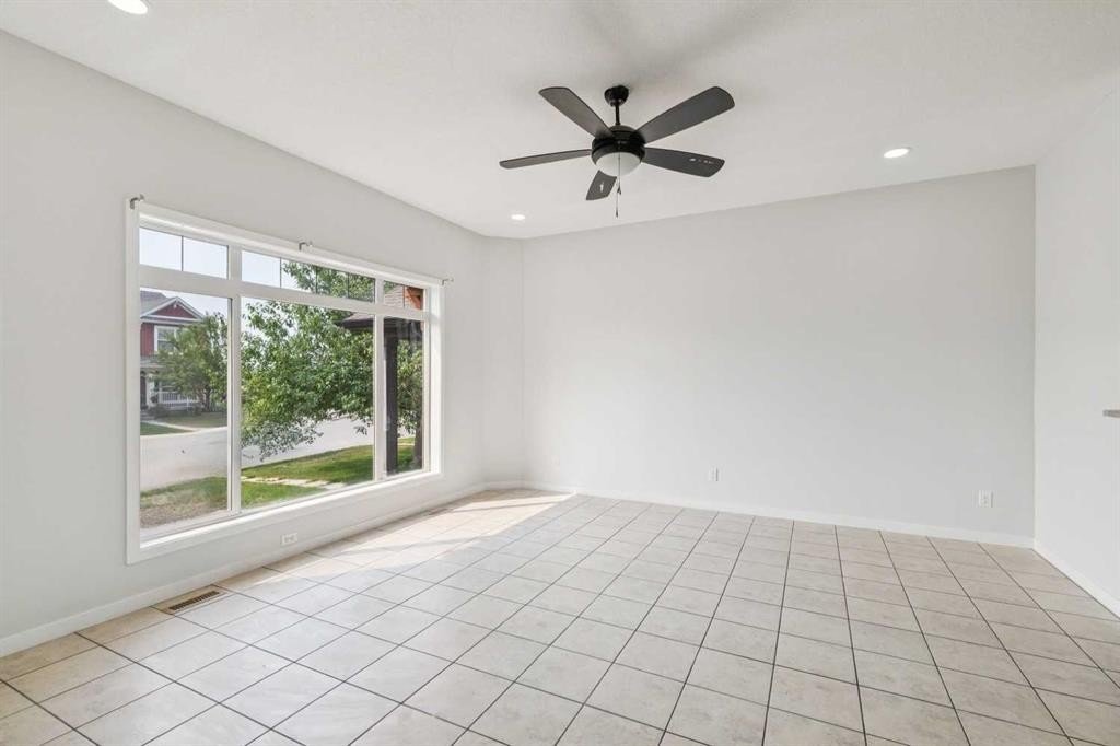 12 Autumn Court Se, Calgary, AB