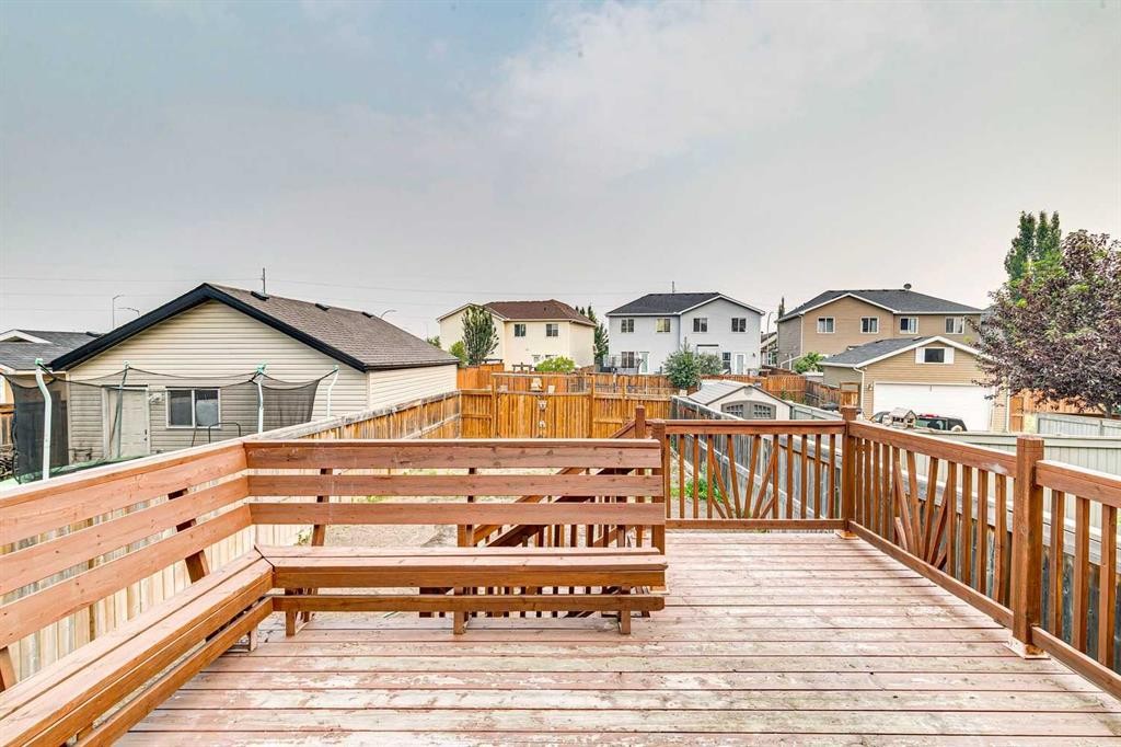 12 Autumn Court Se, Calgary, AB