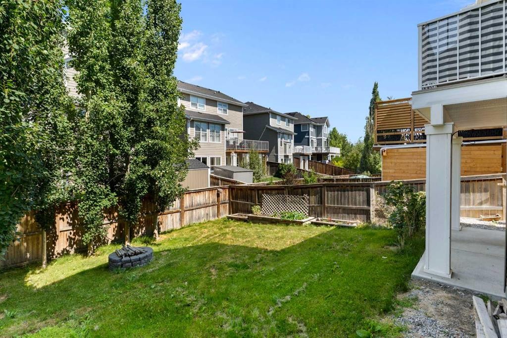 434 River Heights Drive, Cochrane, AB - Outdoor