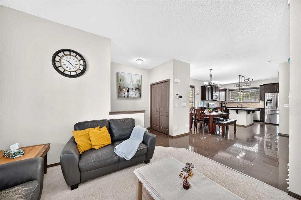 251 Skyview Point Road Ne, Calgary, AB - Indoor Photo Showing Living Room
