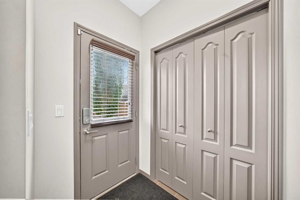 251 Skyview Point Road Ne, Calgary, AB - Indoor Photo Showing Other Room