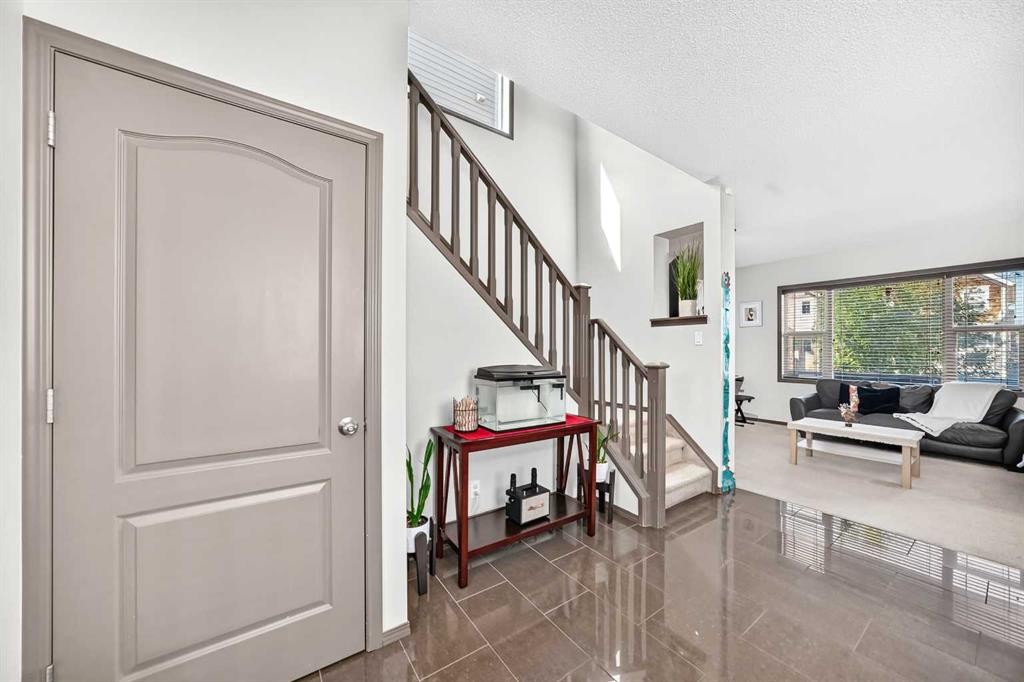 251 Skyview Point Road Ne, Calgary, AB - Indoor Photo Showing Other Room