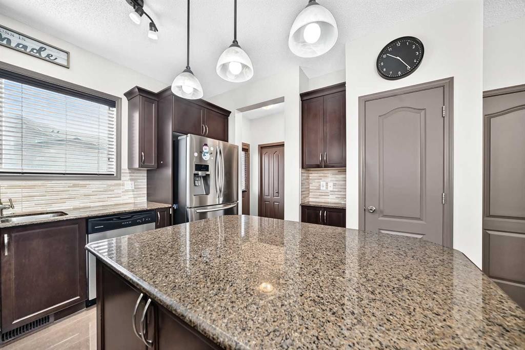251 Skyview Point Road Ne, Calgary, AB - Indoor Photo Showing Kitchen With Stainless Steel Kitchen With Upgraded Kitchen