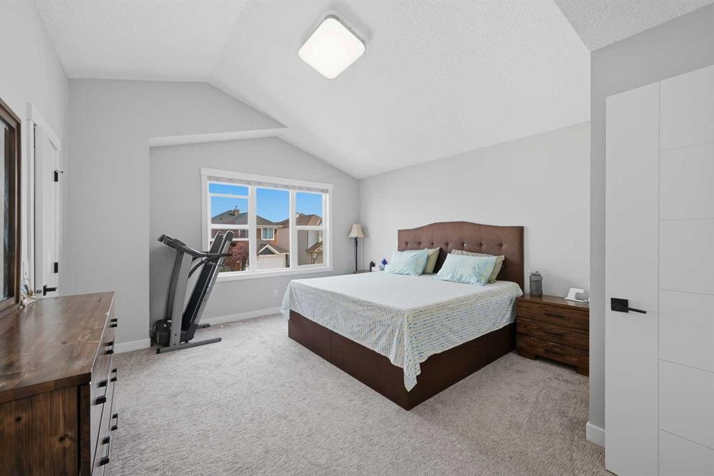 760 Saddlecreek Way Ne, Calgary, AB - Indoor Photo Showing Bedroom
