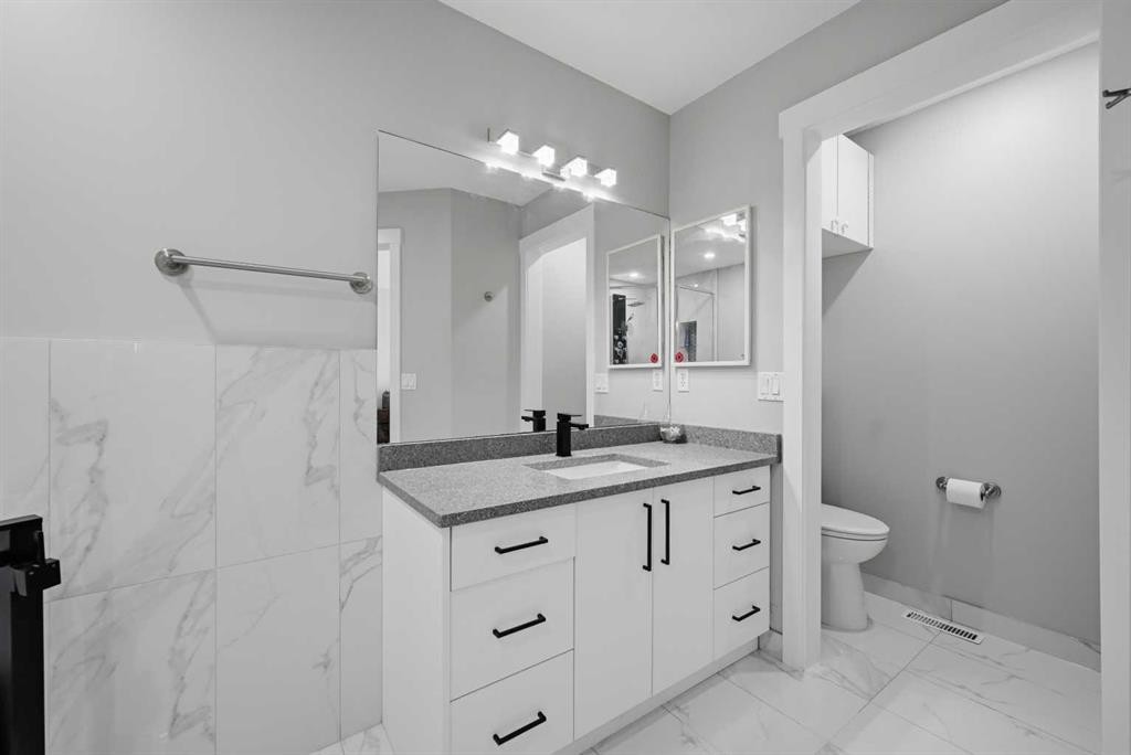 760 Saddlecreek Way Ne, Calgary, AB - Indoor Photo Showing Bathroom