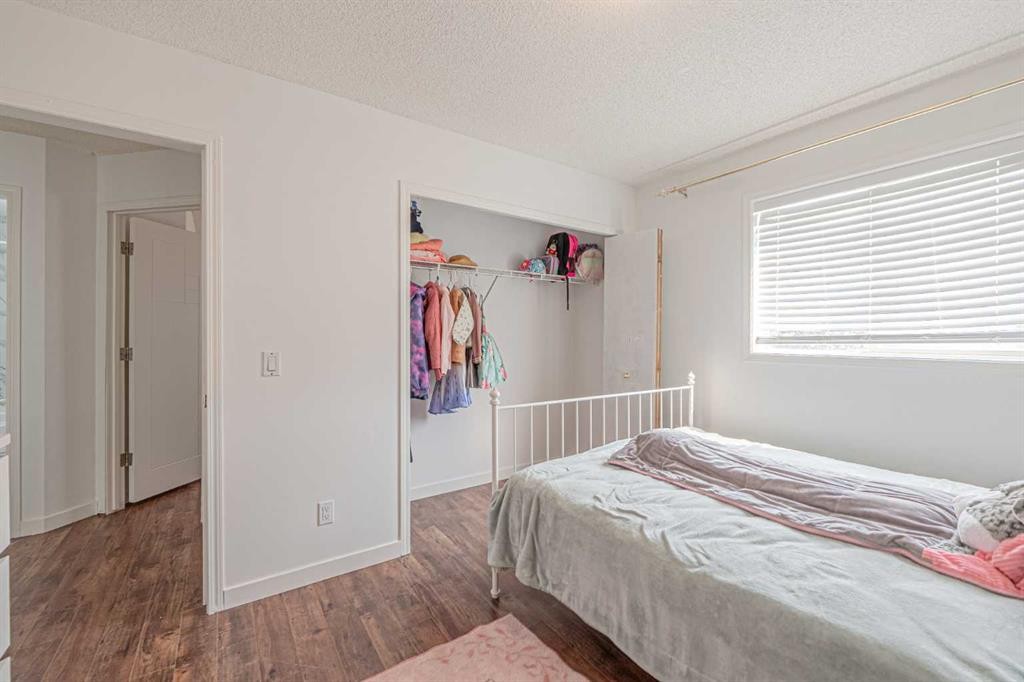35 Martin Crossing Park Ne, Calgary, AB - Indoor Photo Showing Bedroom