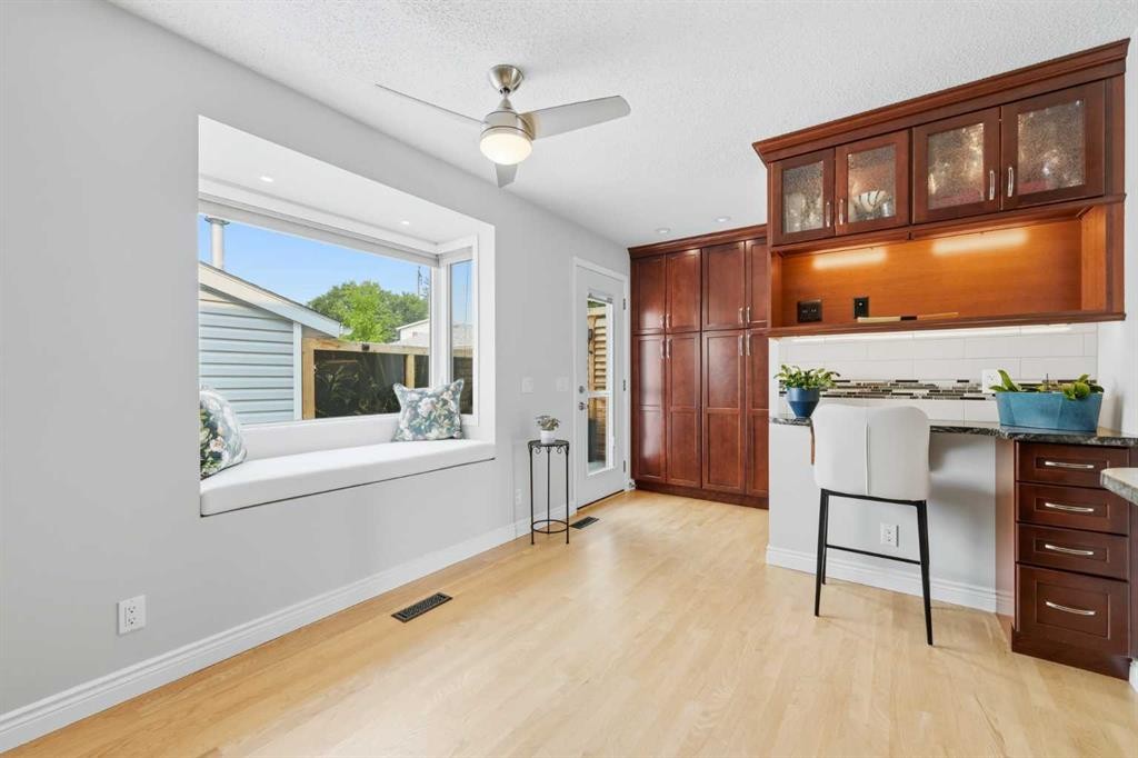 224 Erin Dale Place Se, Calgary, AB - Indoor