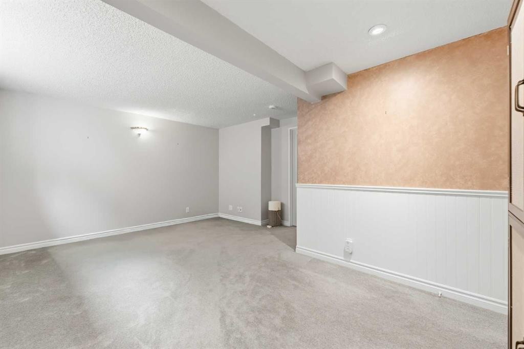 224 Erin Dale Place Se, Calgary, AB - Indoor Photo Showing Other Room