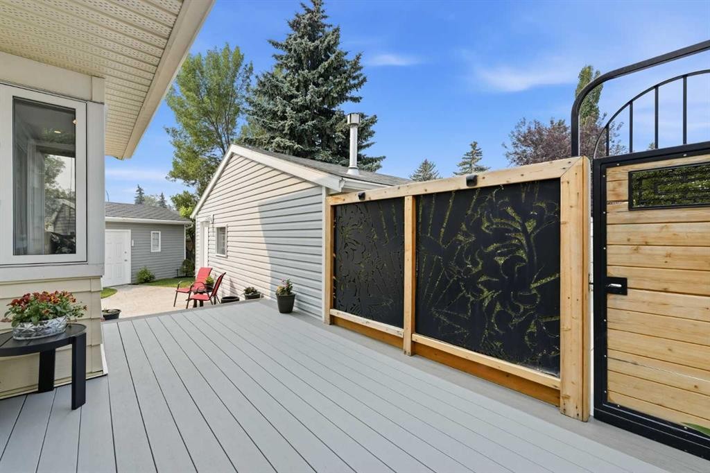 224 Erin Dale Place Se, Calgary, AB - Outdoor With Deck Patio Veranda With Exterior
