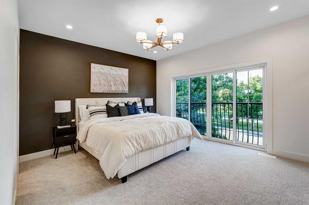 607 29 Avenue Nw, Calgary, AB - Indoor Photo Showing Bedroom