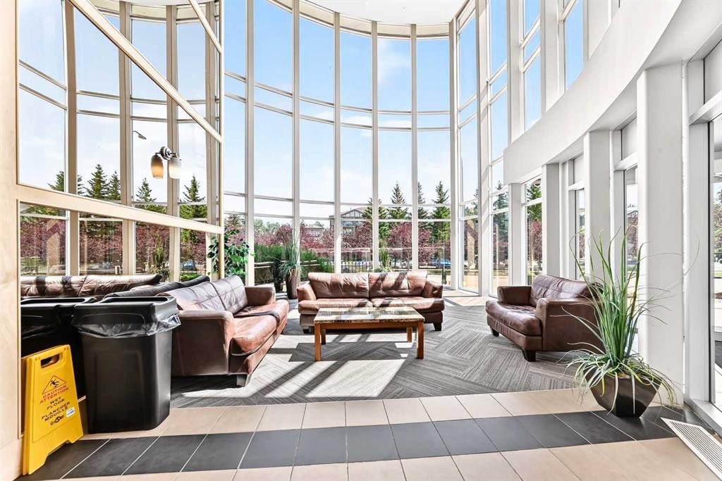 5601-11811 Lake Fraser Drive Se, Calgary, AB - Indoor Photo Showing Other Room