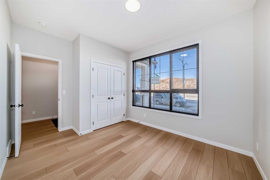 1245 Creekview Drive Sw, Calgary, AB - Indoor Photo Showing Other Room