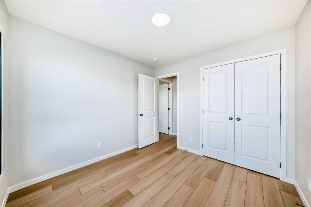 1245 Creekview Drive Sw, Calgary, AB - Indoor Photo Showing Other Room