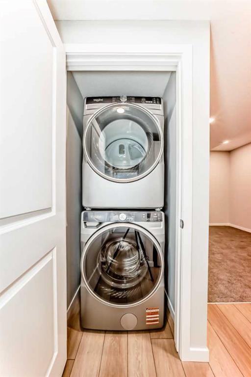 1245 Creekview Drive Sw, Calgary, AB - Indoor Photo Showing Laundry Room