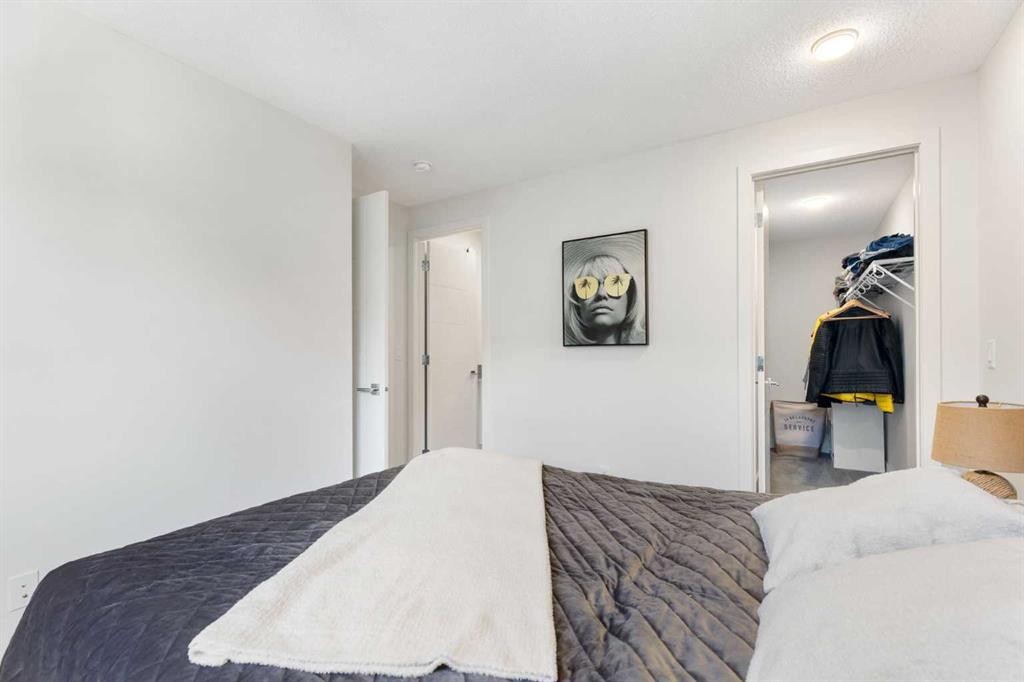 1307-100 Walgrove Court Se, Calgary, AB - Indoor Photo Showing Bedroom