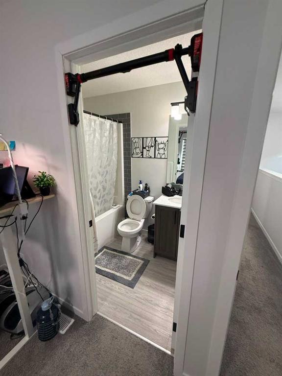41 Edith Gate Nw, Calgary, AB - Indoor Photo Showing Other Room