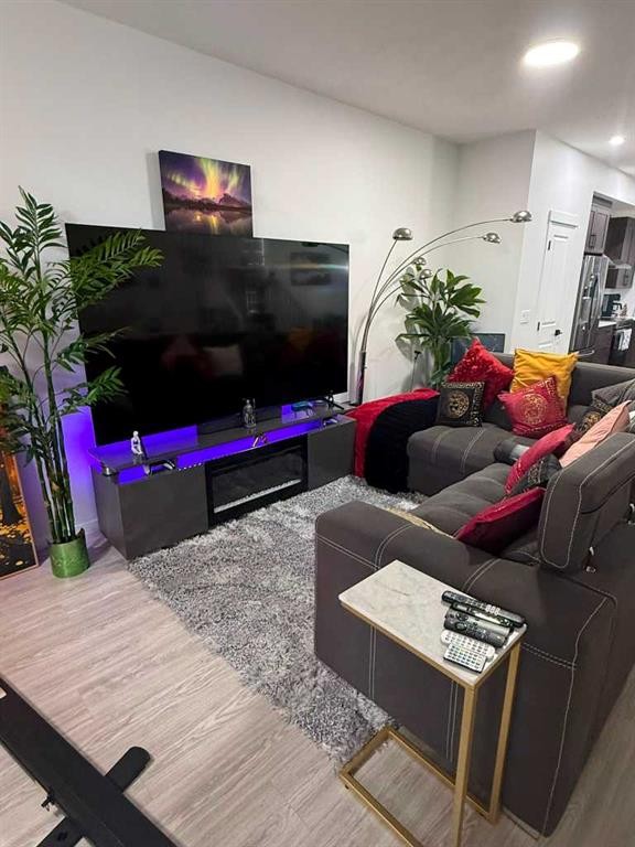 41 Edith Gate Nw, Calgary, AB - Indoor