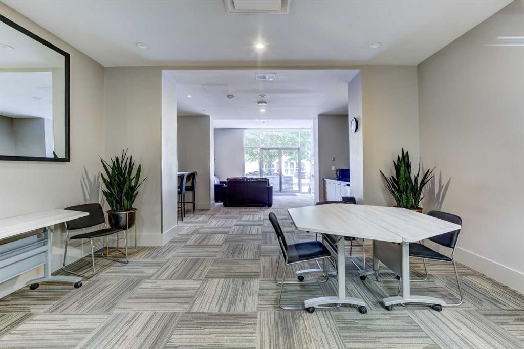 504-1110 11 Street Sw, Calgary, AB - Indoor