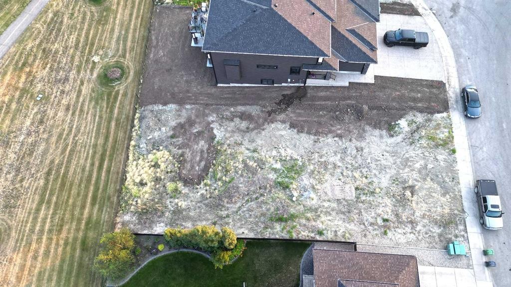 25 Lakes Estates Circle, Strathmore, AB