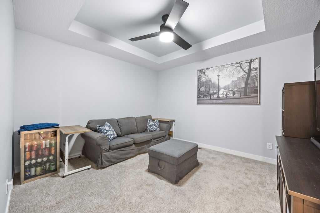 338 Magnolia Way Se, Calgary, AB - Indoor