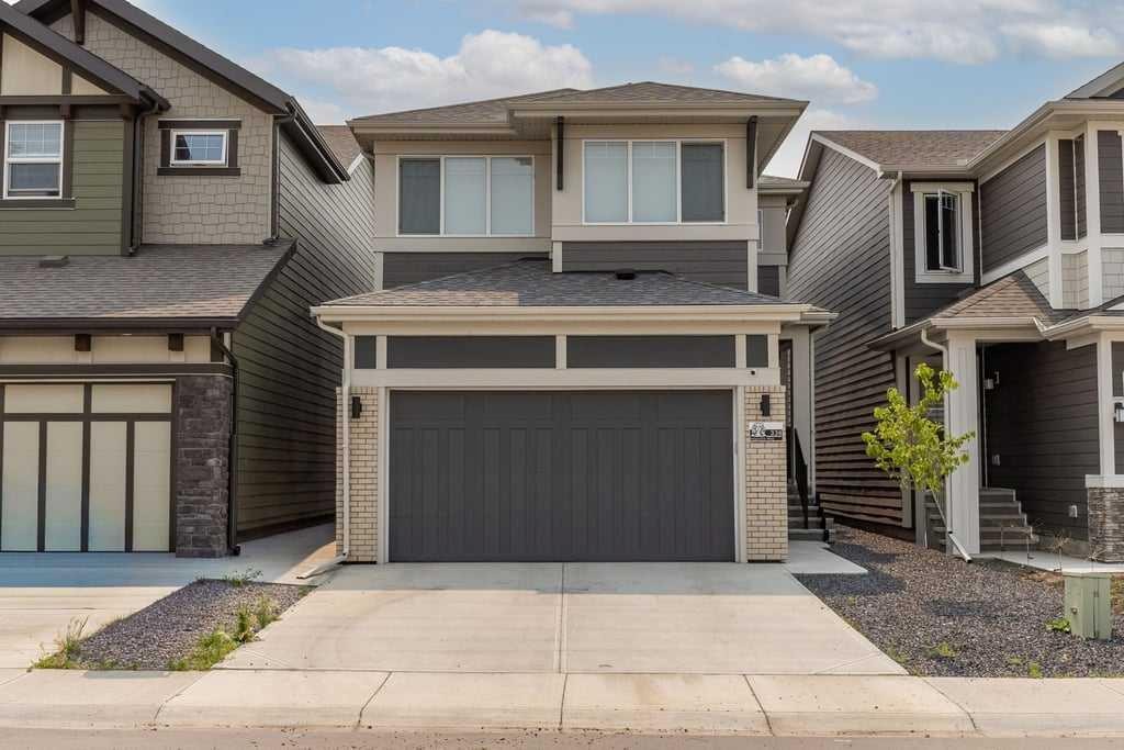 338 Magnolia Way Se, Calgary, AB - Outdoor With Facade