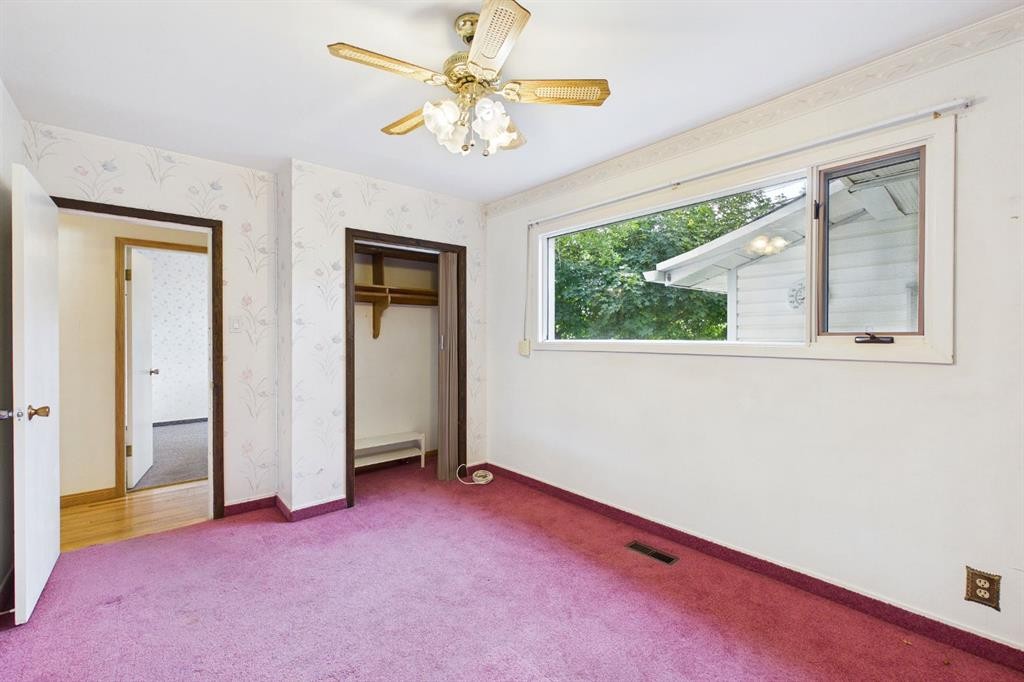 83 Westover Drive Sw, Calgary, AB - Indoor Photo Showing Other Room