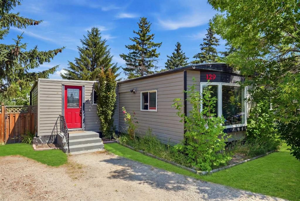 129 Big Hill Place Se, Airdrie, AB - Outdoor