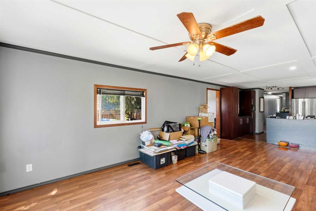 129 Big Hill Place Se, Airdrie, AB - Indoor