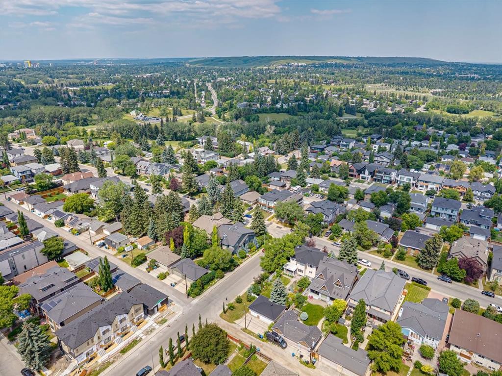 739 24 Avenue Nw, Calgary, AB - Outdoor With View