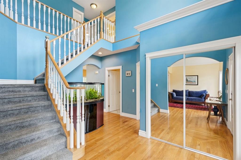 739 24 Avenue Nw, Calgary, AB - Indoor Photo Showing Other Room