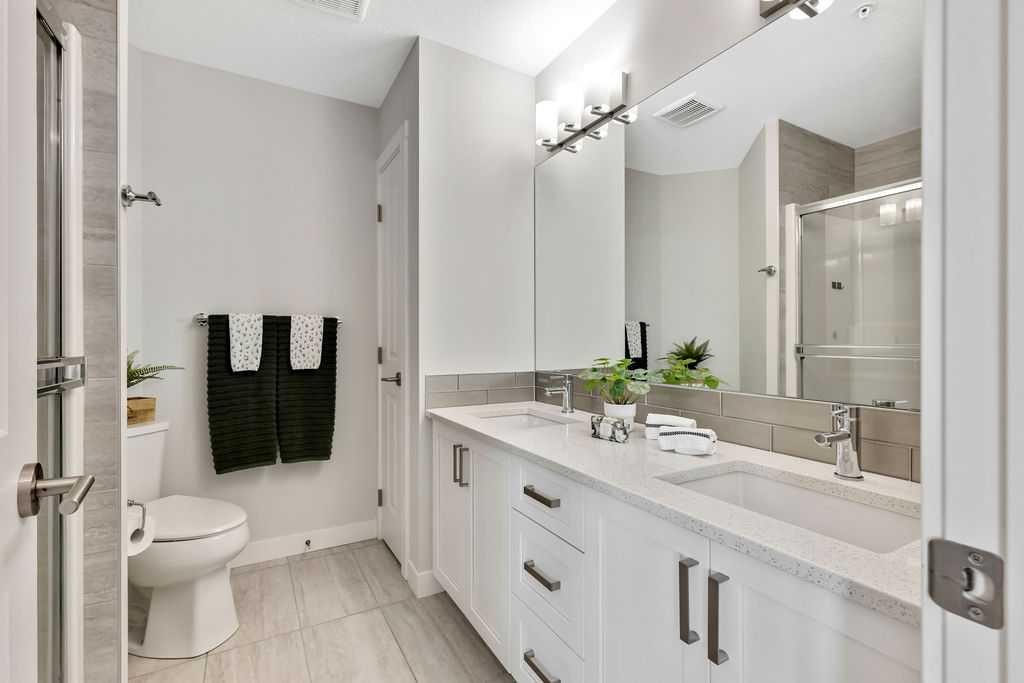 2310-3727 Sage Hill Drive Nw, Calgary, AB - Indoor Photo Showing Bathroom