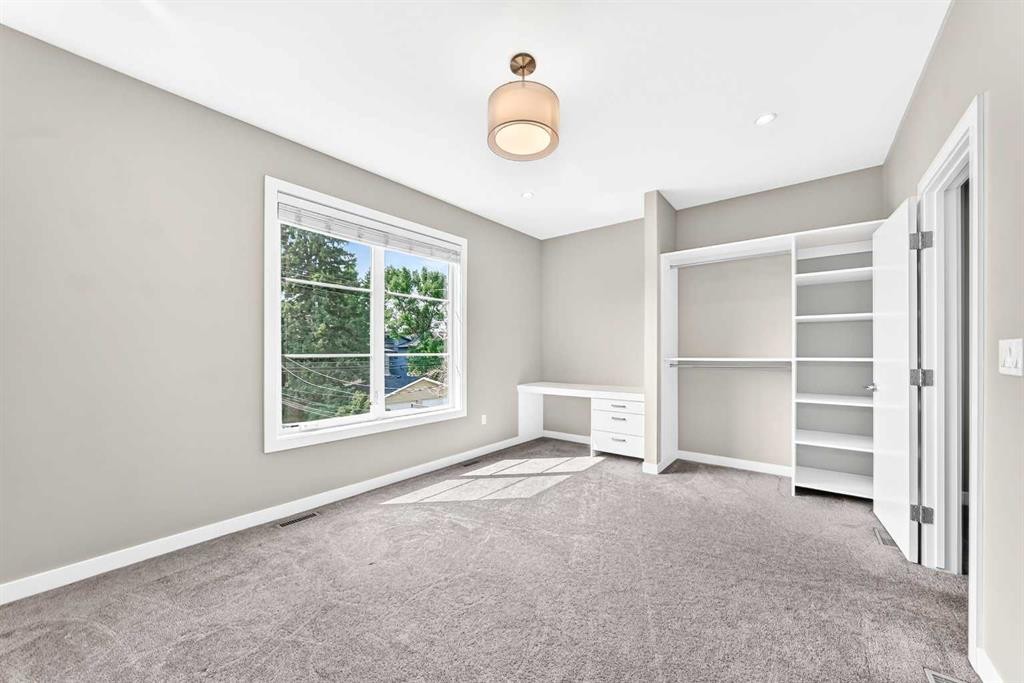 1317 20 Avenue Nw, Calgary, AB - Indoor Photo Showing Other Room