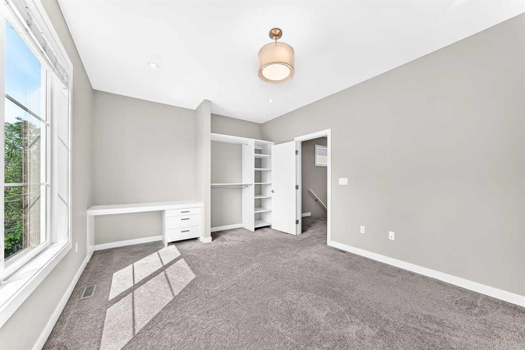 1317 20 Avenue Nw, Calgary, AB - Indoor Photo Showing Other Room