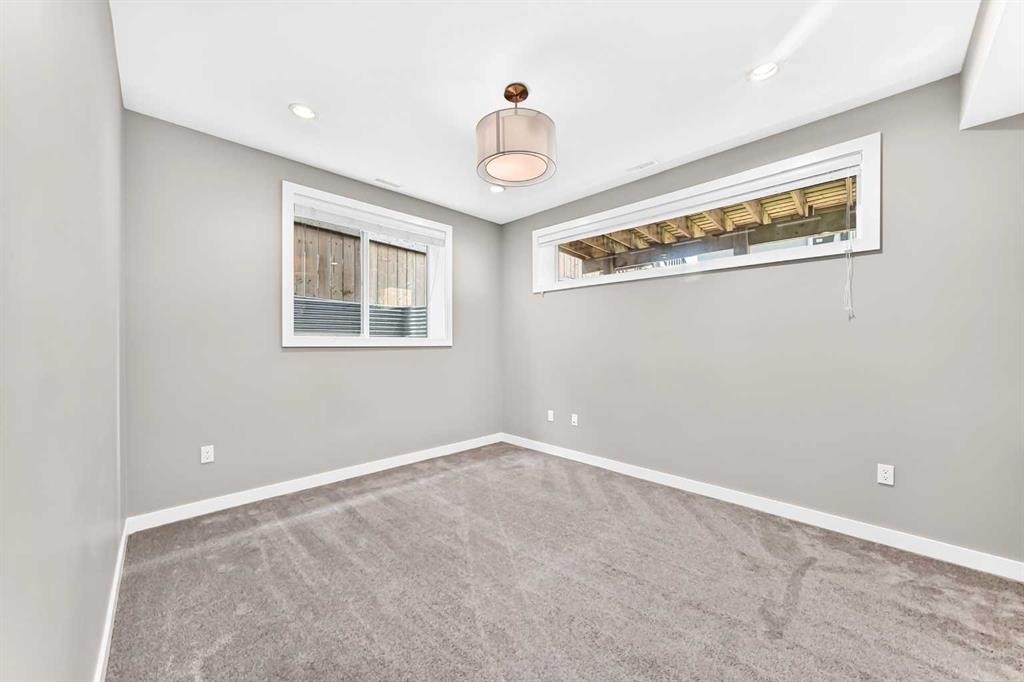 1317 20 Avenue Nw, Calgary, AB - Indoor Photo Showing Other Room