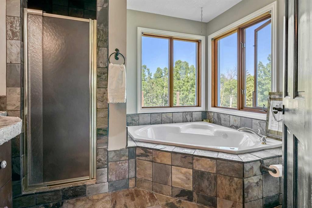 311068 Parkins Road West, Rural Foothills County, AB - Indoor Photo Showing Bathroom