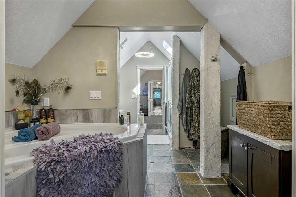 311068 Parkins Road West, Rural Foothills County, AB - Indoor