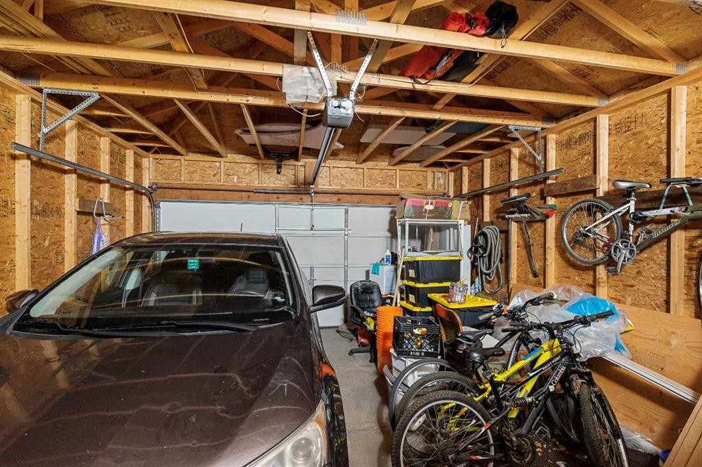 232 Harvest Glen Place Ne, Calgary, AB - Indoor Photo Showing Garage