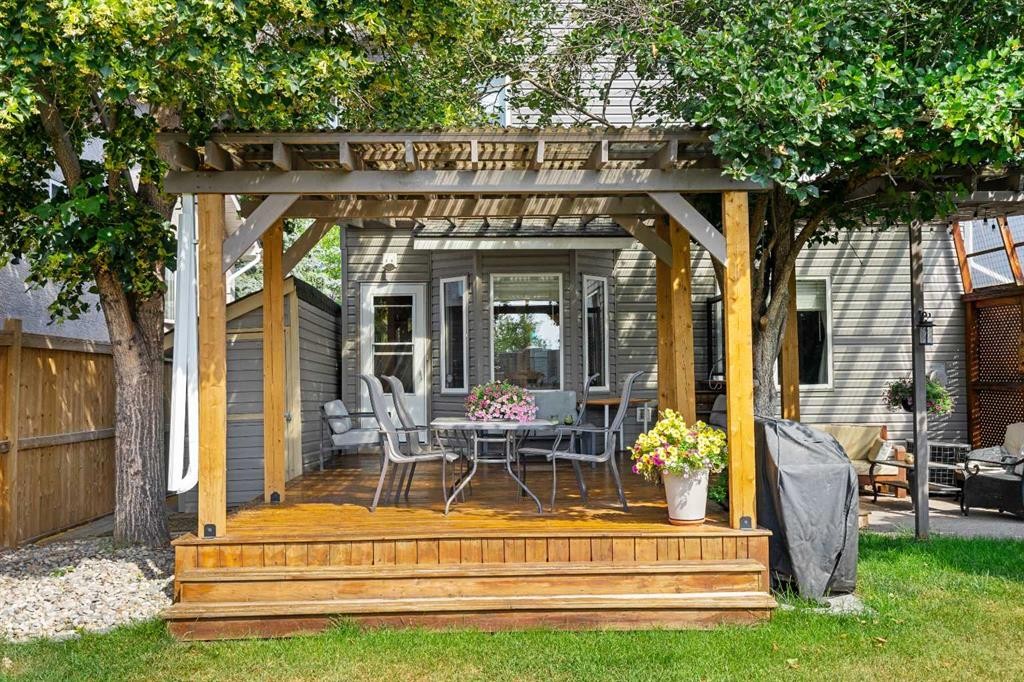232 Harvest Glen Place Ne, Calgary, AB - Outdoor With Deck Patio Veranda