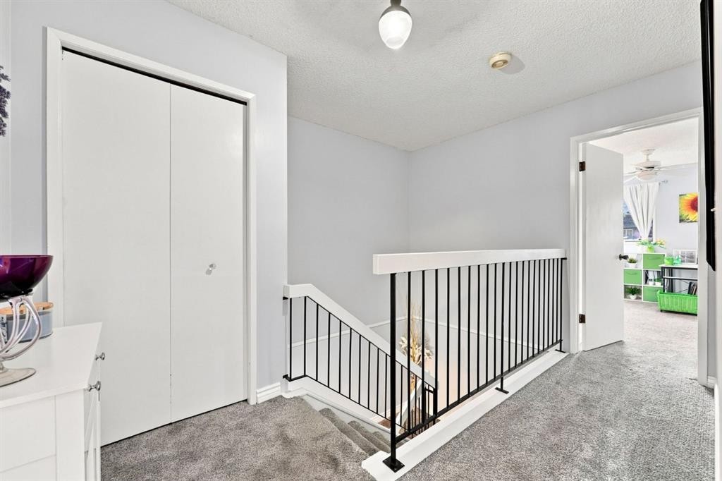 20-8533 Silver Springs Road Nw, Calgary, AB - Indoor Photo Showing Other Room