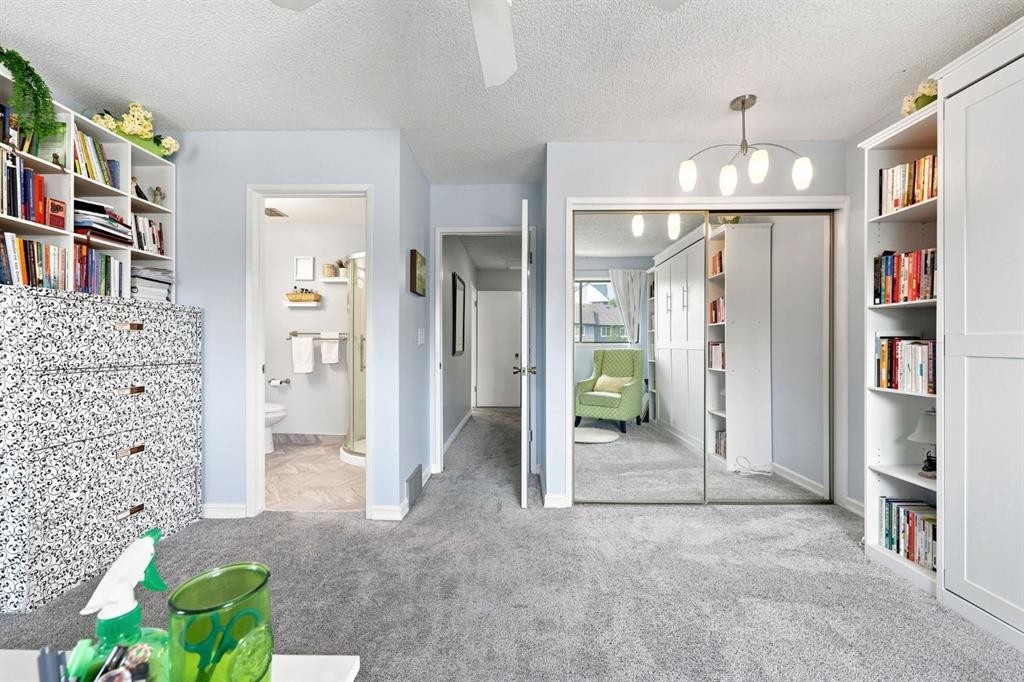 20-8533 Silver Springs Road Nw, Calgary, AB - Indoor Photo Showing Other Room