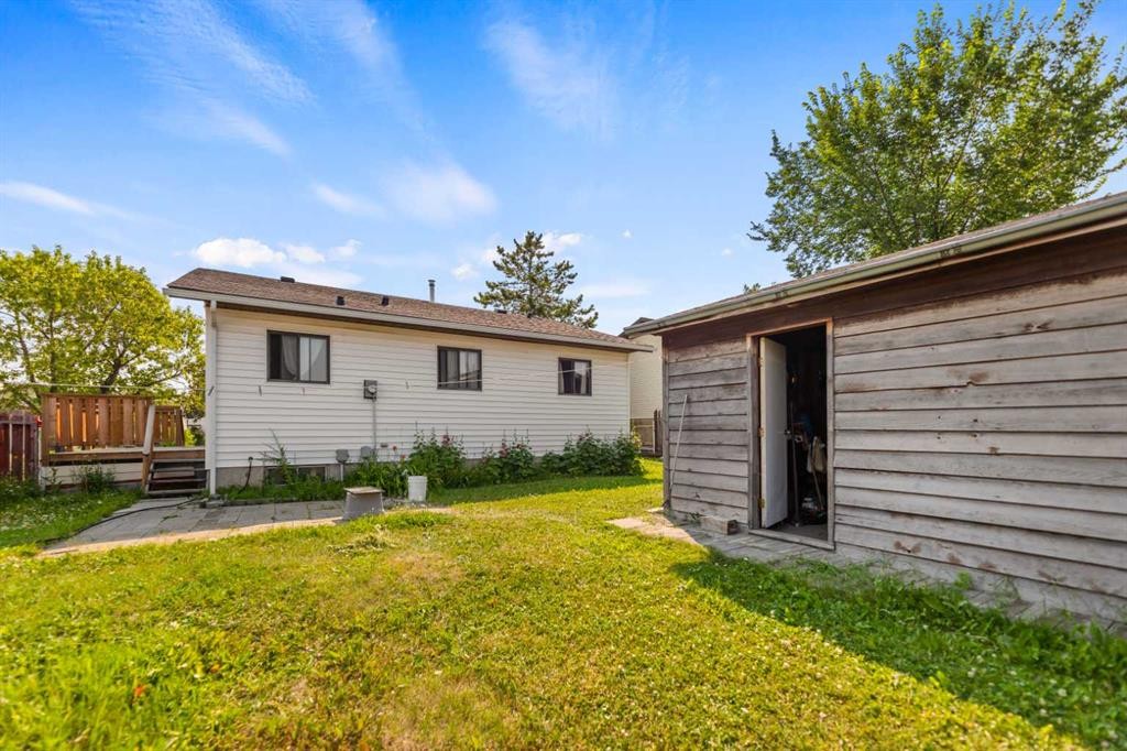 6772 Temple Drive Ne, Calgary, AB - Outdoor With Exterior