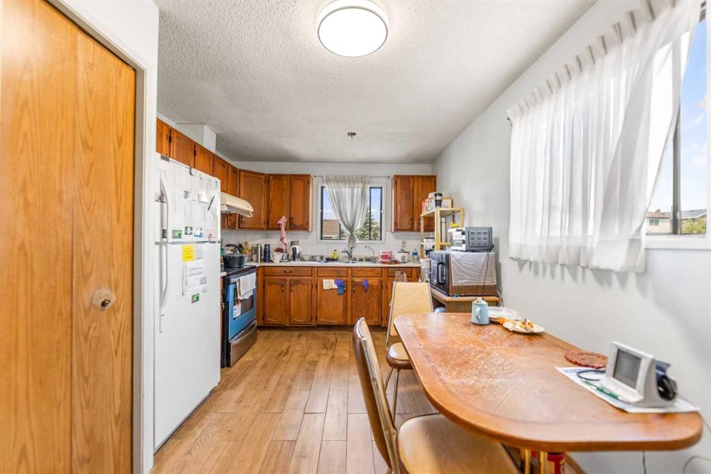 6772 Temple Drive Ne, Calgary, AB - Indoor